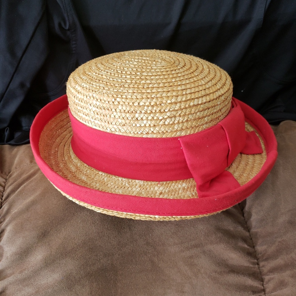 Tan staw hat